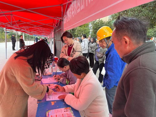 衡陽(yáng)石惠家園居民喜領(lǐng)民生大禮包，政府門戶網(wǎng)站一站式服務(wù)助力美好生活